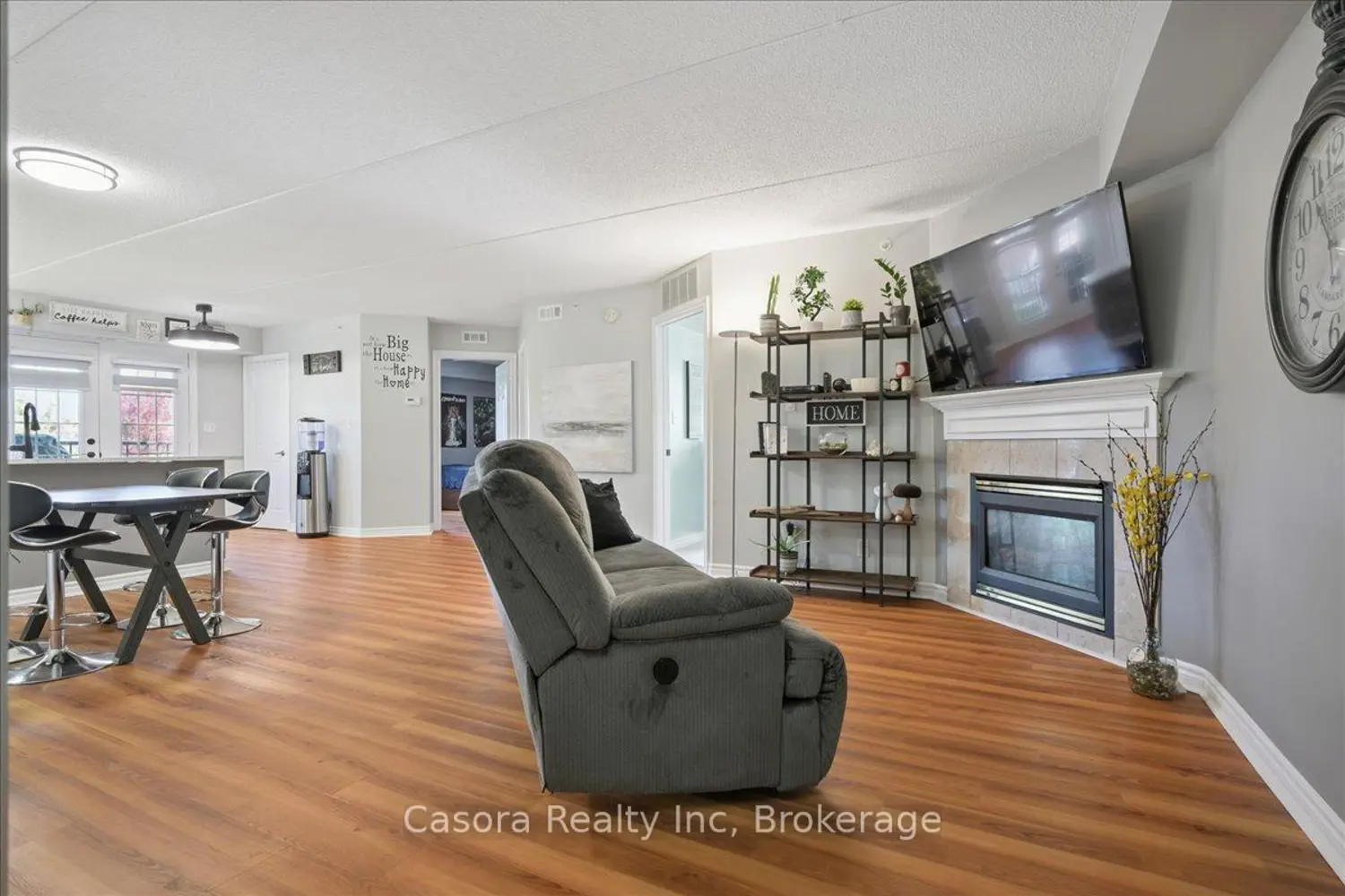 Additional image 3 of 1431 Walkers Line #301