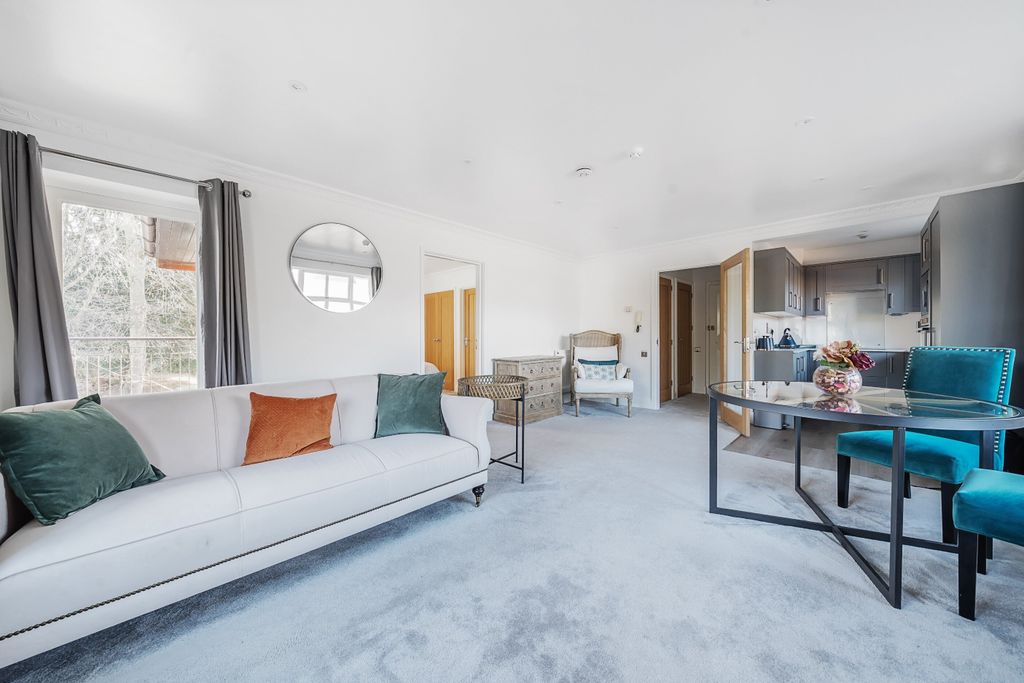 1 bed flat to rentBuckingham, Thamesfield Village, Henley-On-Thames RG9
