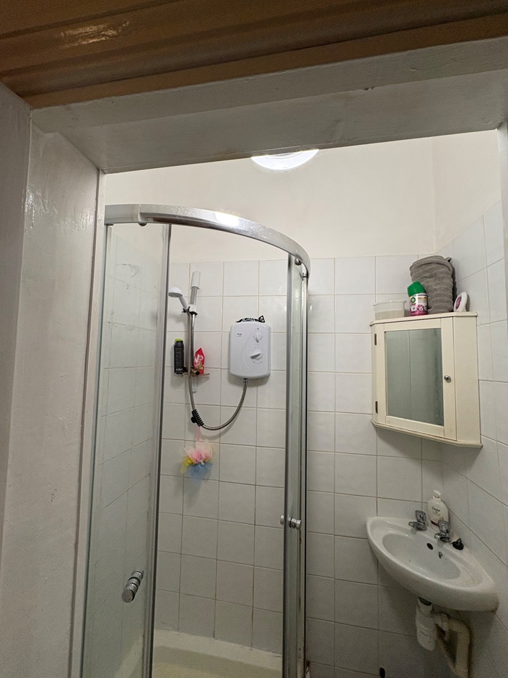 Additional image 9 of 3 Bed Flat, Abercorn Road, EH8, N1 7GU