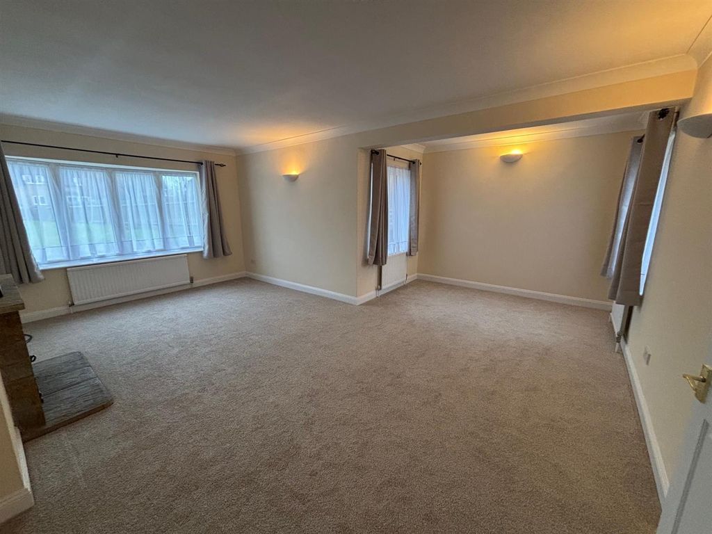Additional image 2 of 3 bed detached house to rentPlowden Close, Aston Le Walls, Daventry NN11