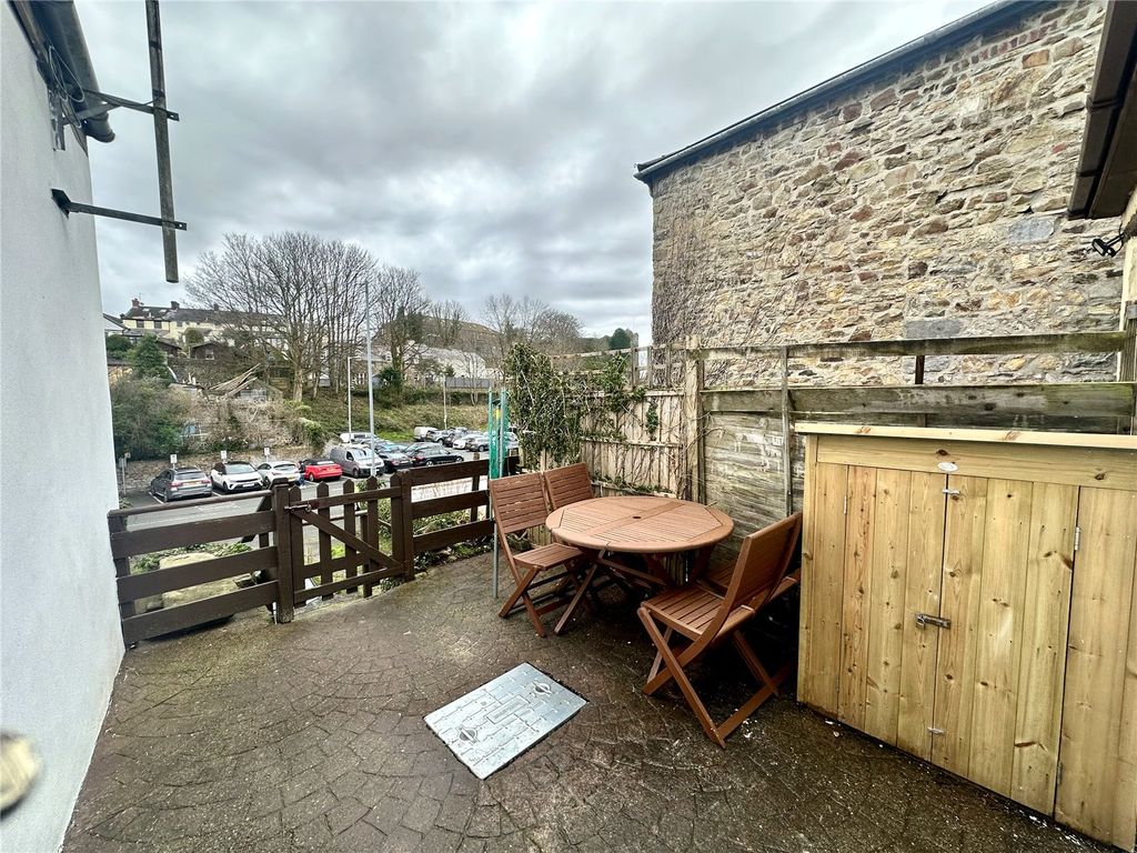 Additional image 9 of 1 bed flat to rentDark Street, Haverfordwest, Pembrokeshire SA61