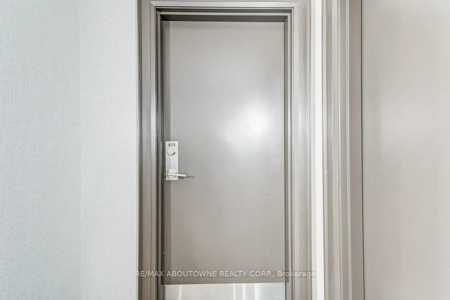 Additional image 3 of 2325 Central Park Drive 405