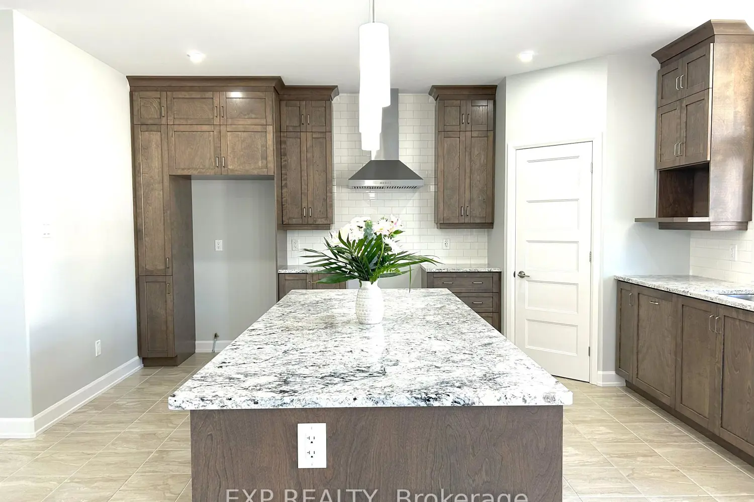 Additional image 3 of 827 Solidex Place