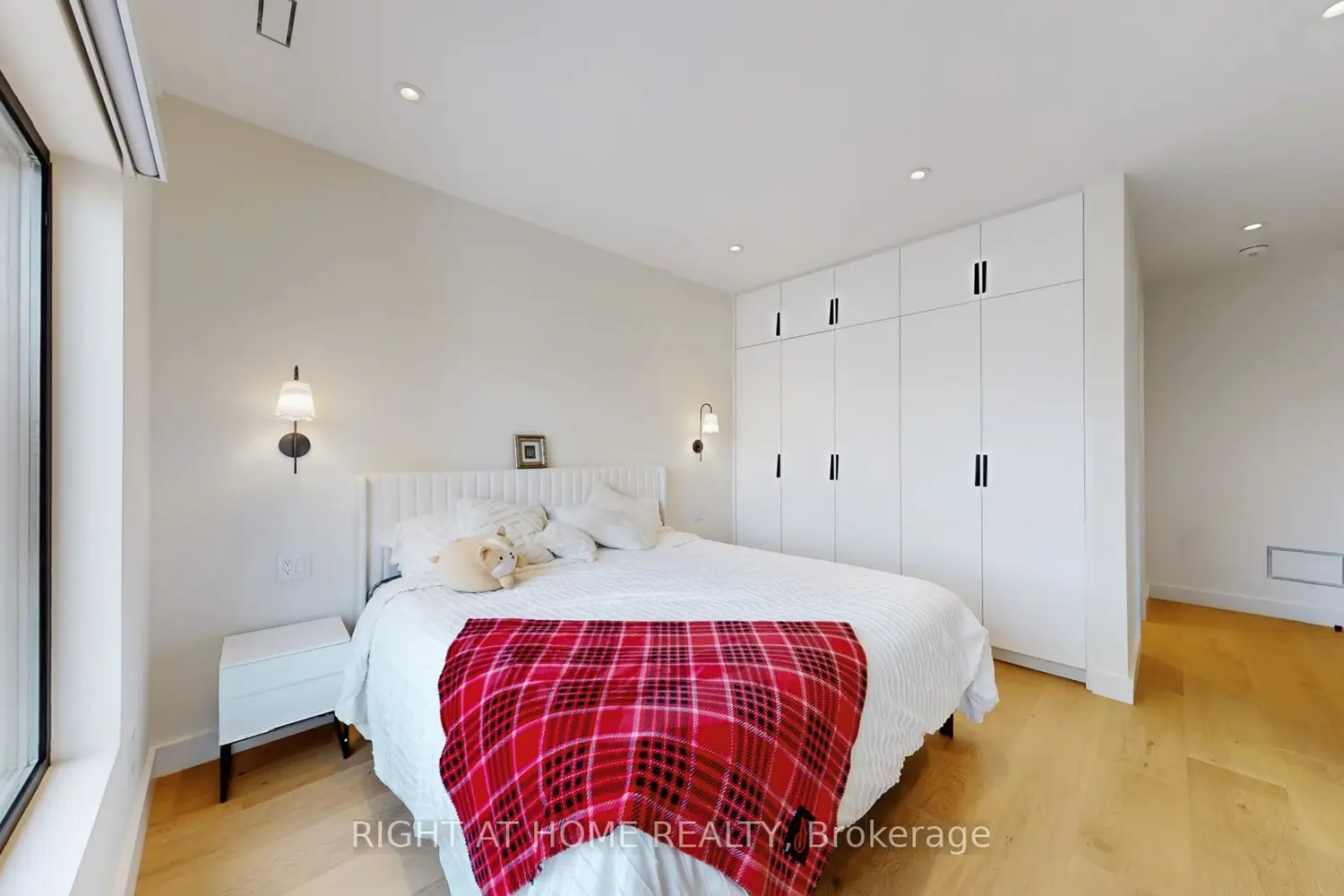 Additional image 9 of 1609 Ogden Avenue