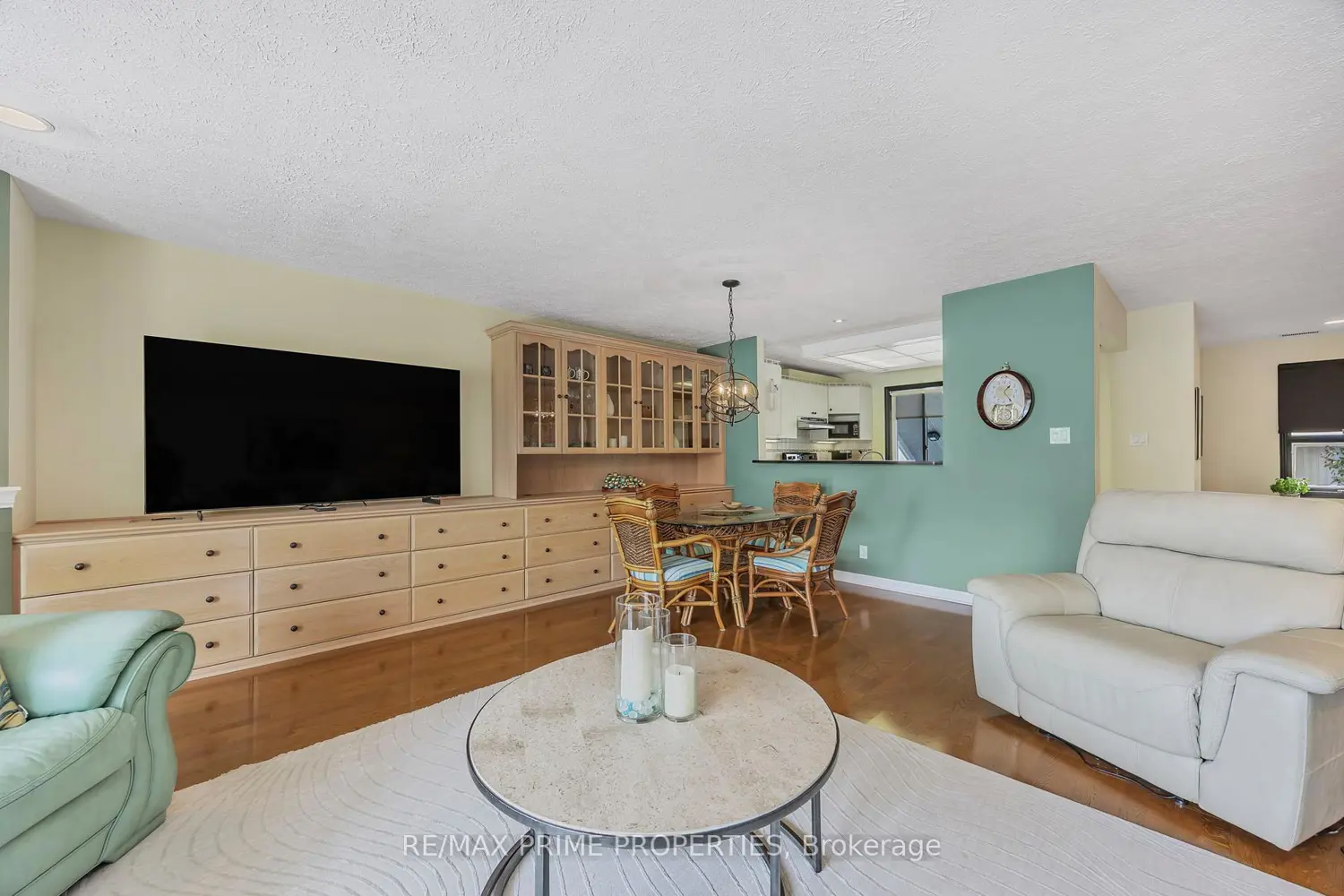 Additional image 4 of 585 Atherley Road 201