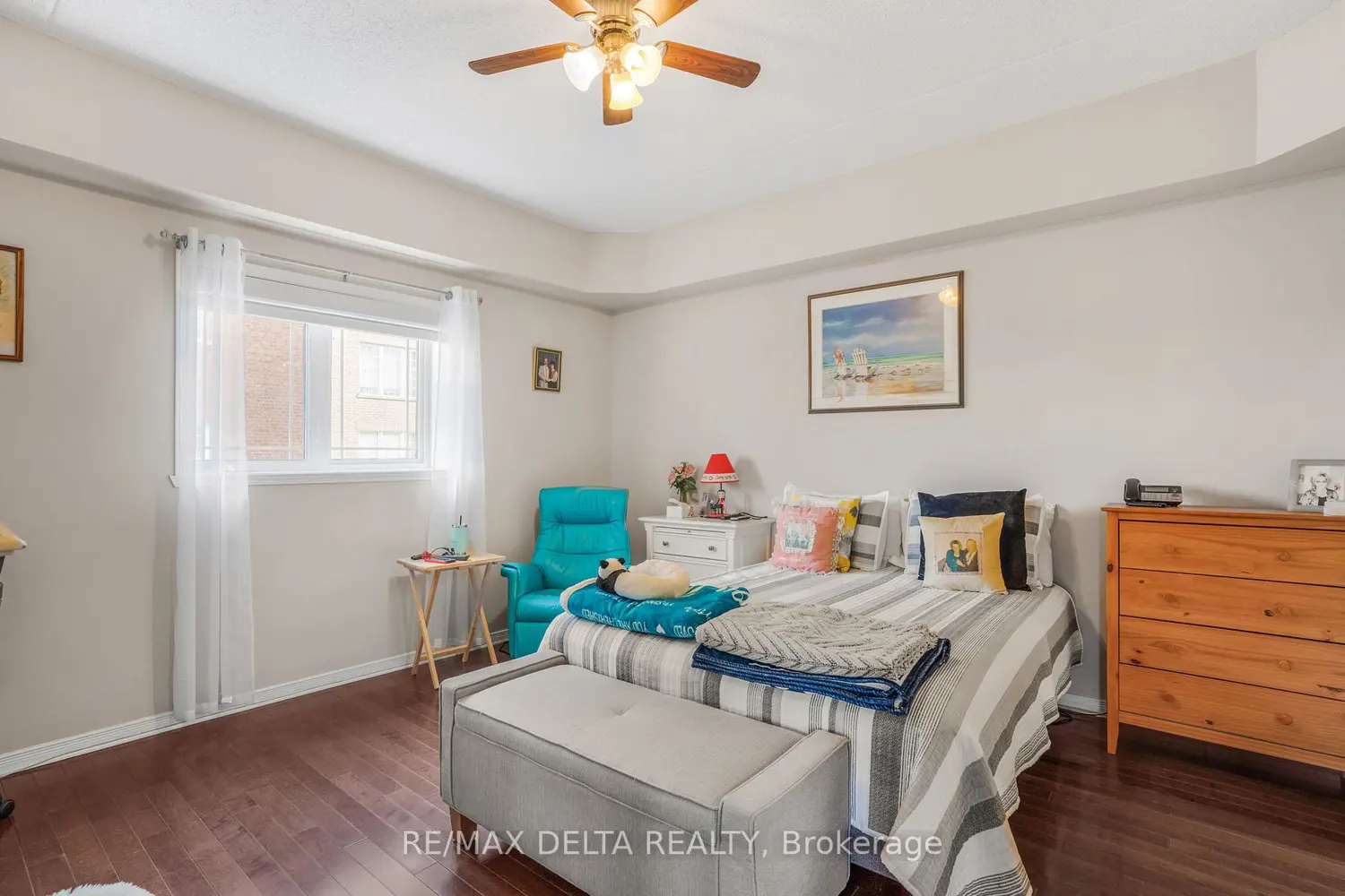 Additional image 10 of 2376 Albert Street 203