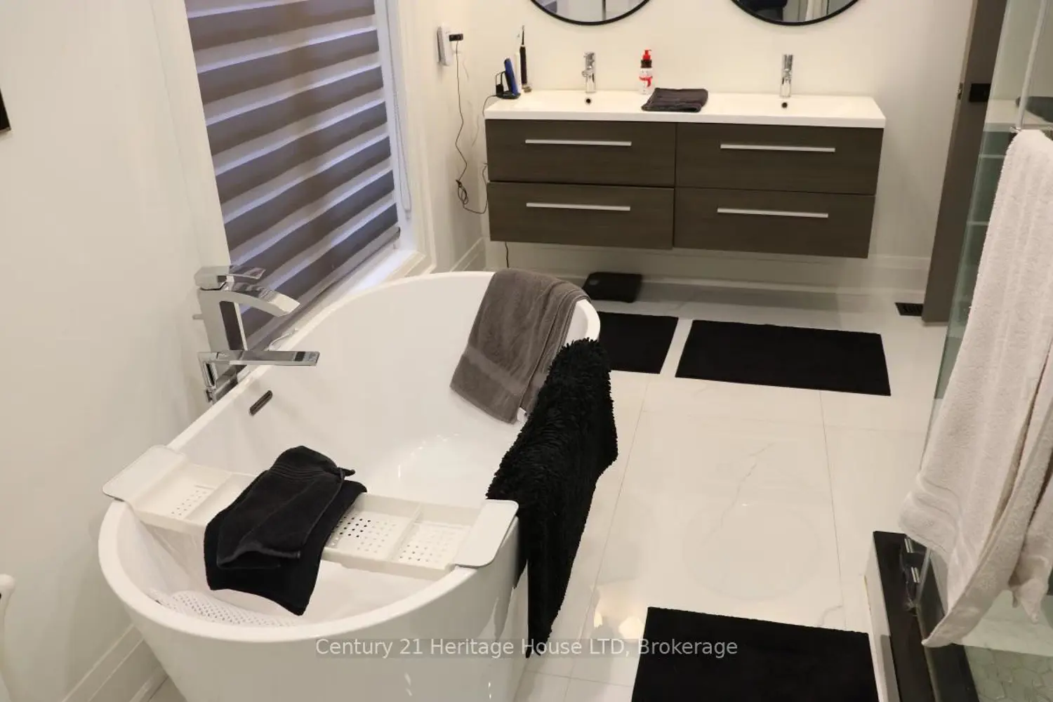 Additional image 10 of 9785 Niagara River Parkway