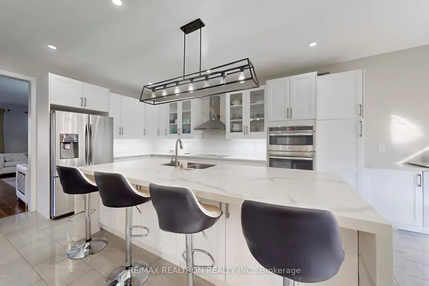 Additional image 6 of 145 Stonechurch Crescent