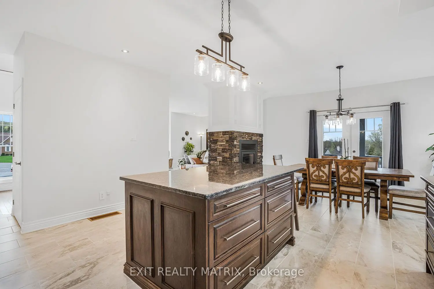 Additional image 5 of 64 Radstock Lane 5