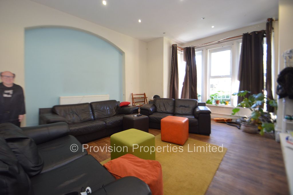 Additional image 3 of 12 bed end terrace house to rentGrosvenor Road, Hyde Park, Leeds LS6