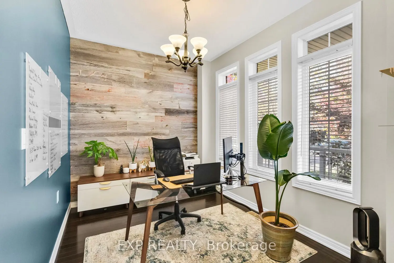 101 Smoothwater Terrace