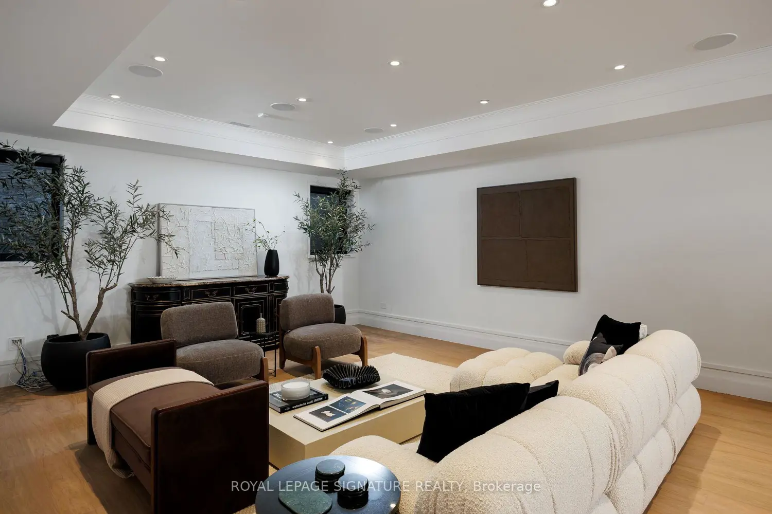 Additional image 12 of 207 Strathallan Boulevard