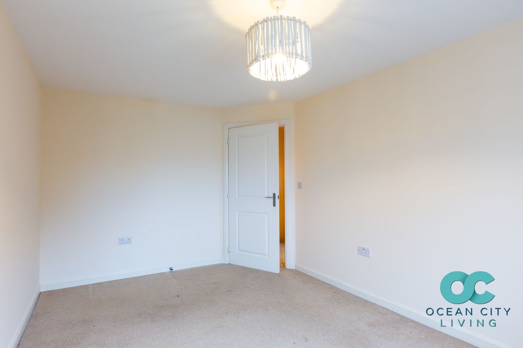 Additional image 9 of 4 bed town house to rentBridge View, Plymouth PL5