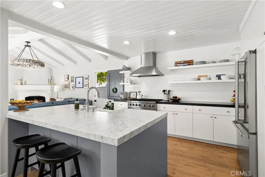 Additional image 40 of 213 Via Mentone, Newport Beach, CA 92663