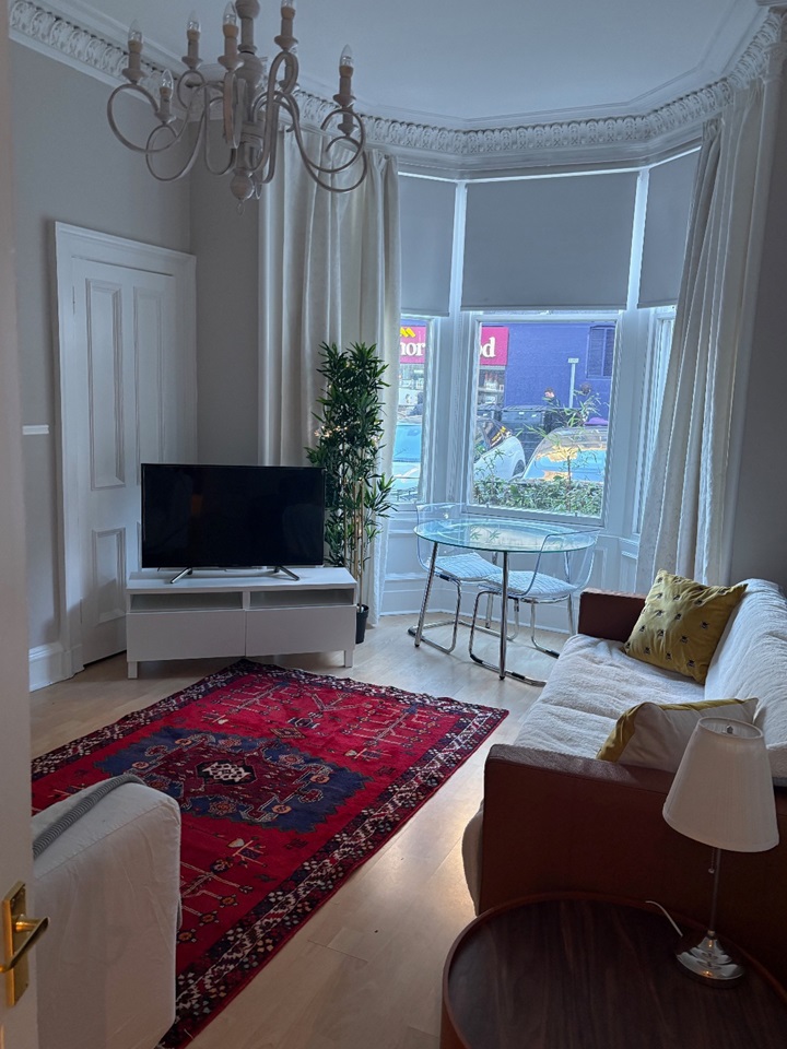 2 Bed Flat, Dean Park Street, EH4, N1 7GU