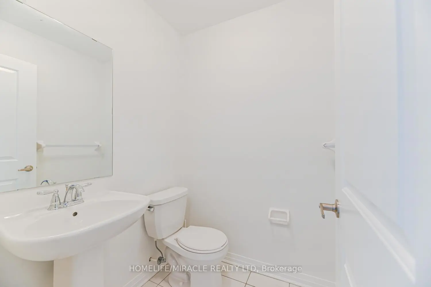 Additional image 15 of 4047 Maitland Street