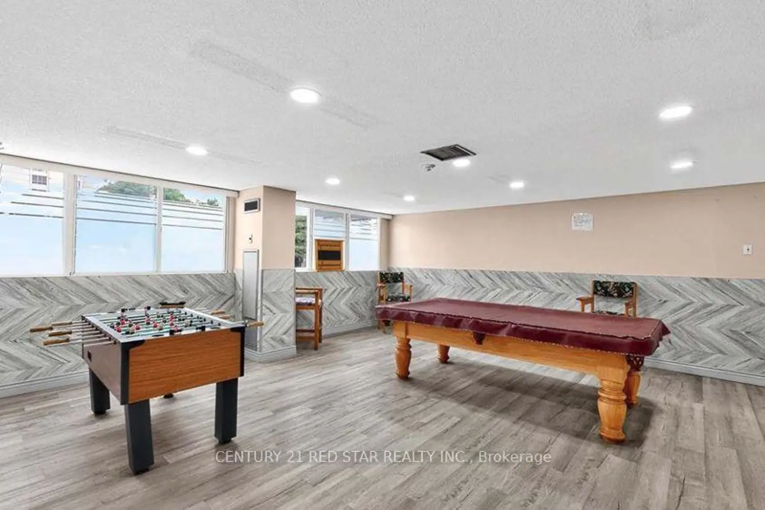 Additional image 9 of 3695 Kaneff Crescent 107