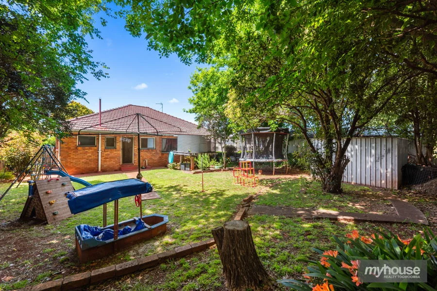 Additional image 11 of 15 Helen Street, Newtown QLD 4350