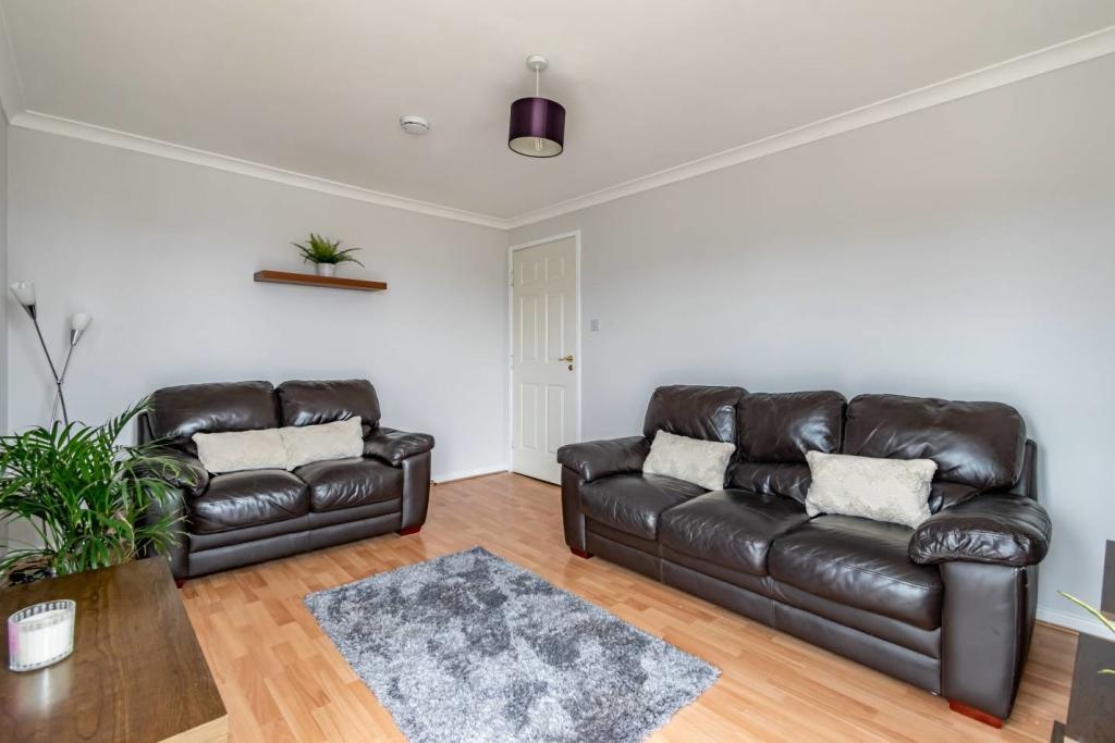 Additional image 10 of 2 Bed Flat, Saughton Mains Gardens, EH11, N1 7GU