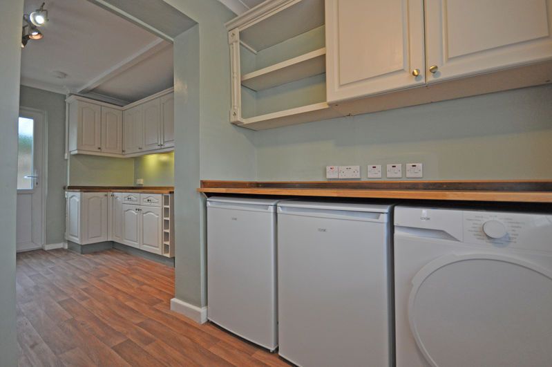 Additional image 7 of 2 bed detached bungalow to rentSuperb Bungalow, Cross Street, Caerleon NP18