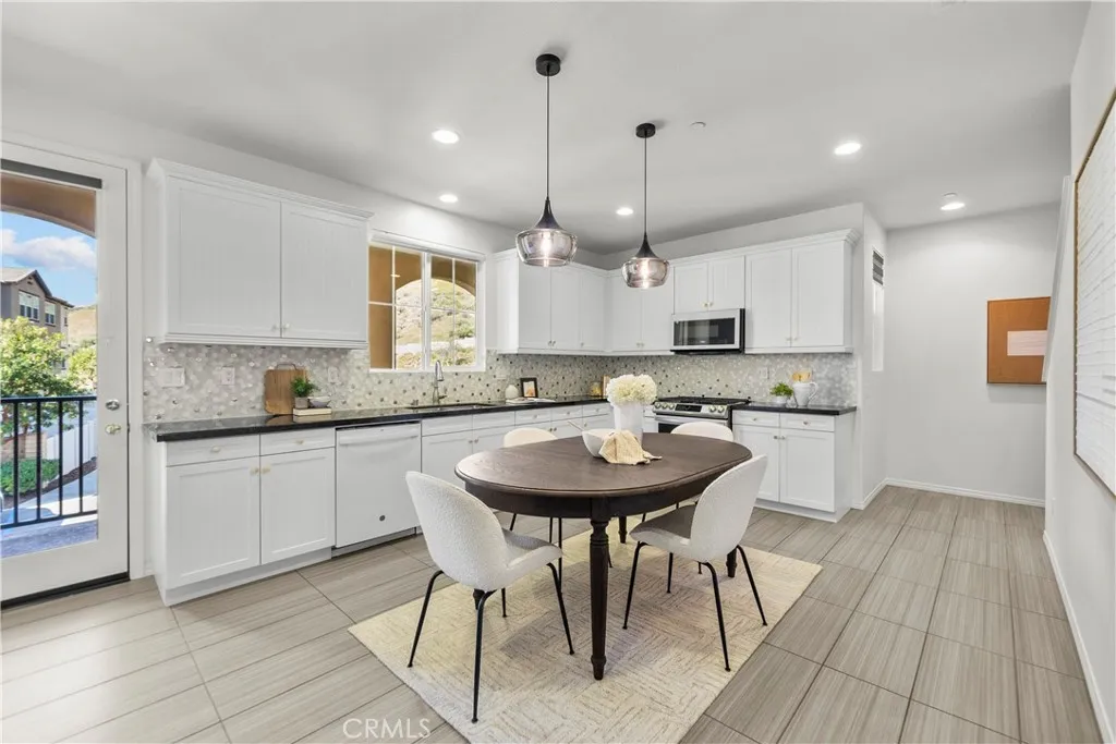 Additional image 21 of 22157 Barrington Way, Saugus, CA 91350