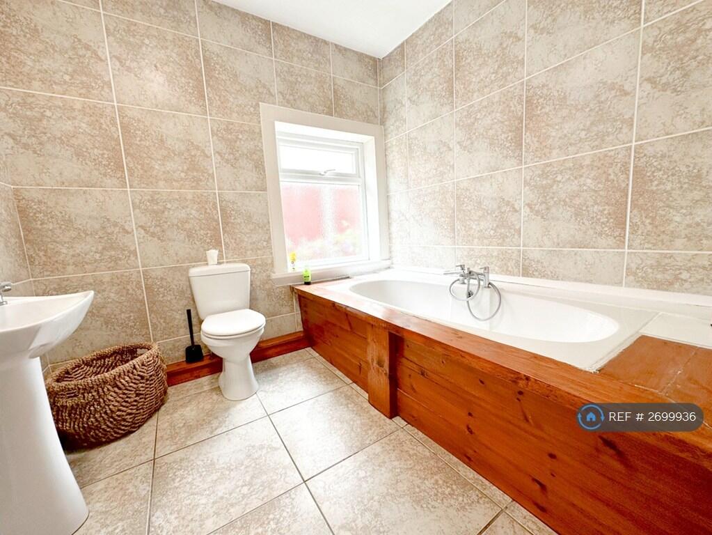 Additional image 7 of Redhill Drive, Bournemouth, BH10