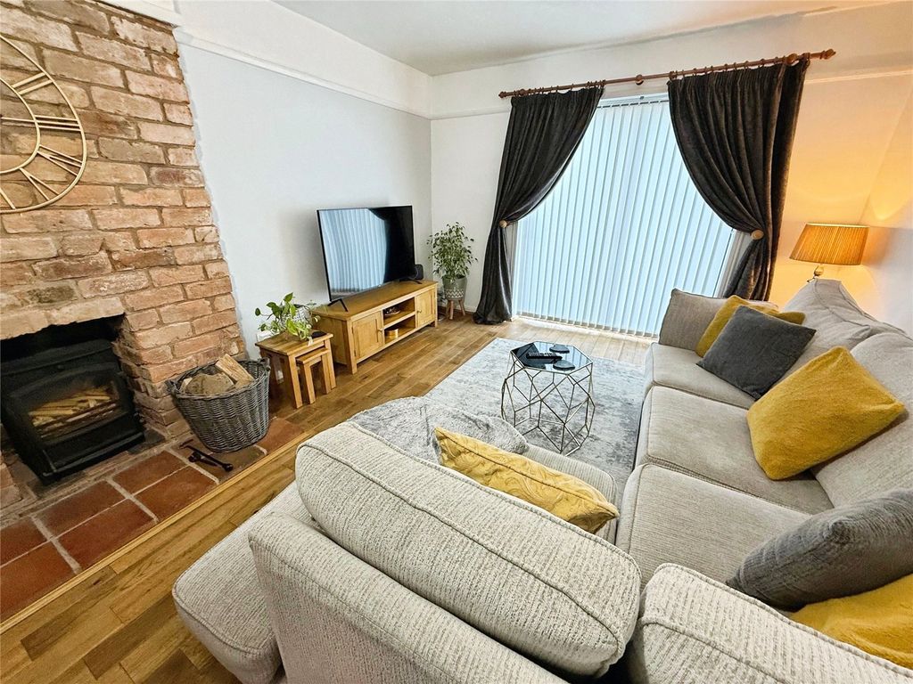 Additional image 3 of 3 bed detached house to rentVictoria Terrace, Lincoln, Lincolnshire LN1
