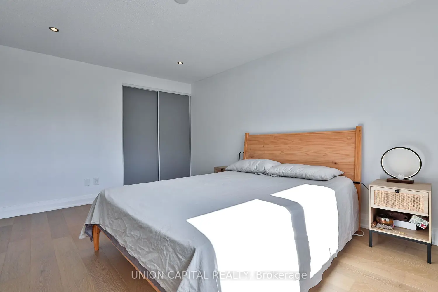 Additional image 16 of 168 Kingsbridge Garden Circle