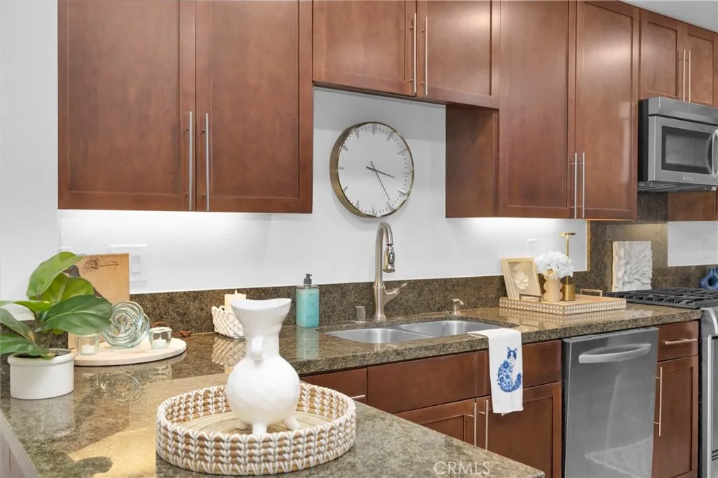 Additional image 12 of 300 E 4th St Unit 115, Long Beach, CA 90802