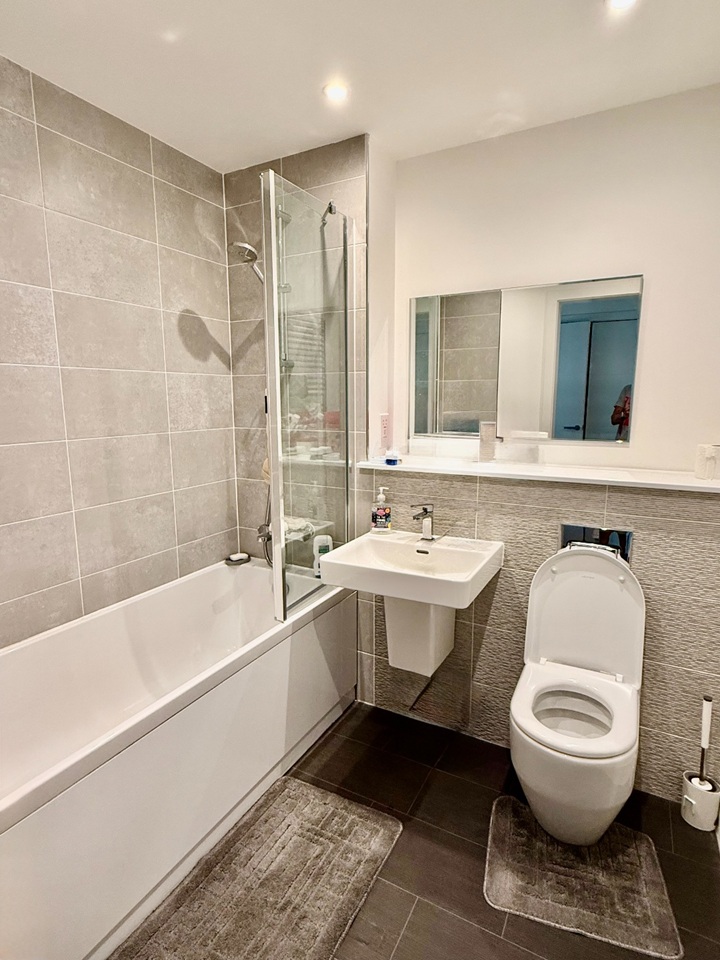 Additional image 7 of 2 Bed Flat, Festival Court, G51, N1 7GU