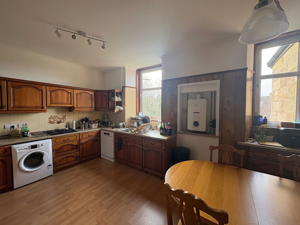 Additional image 3 of 3 bed flat to rentNeilston Road, Paisley PA2