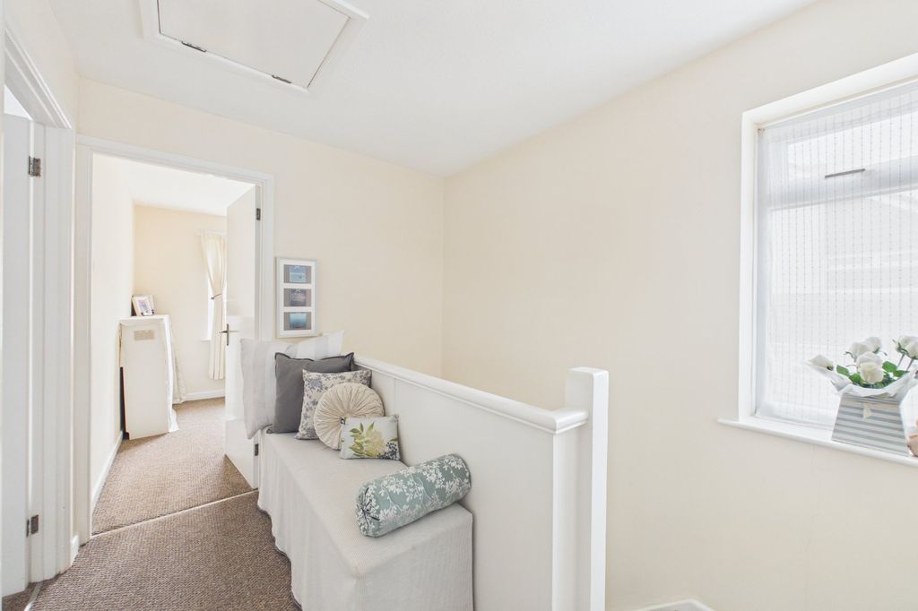 Additional image 8 of 3 bed semi-detached house to rentDavin Crescent, Pill, Bristol BS20