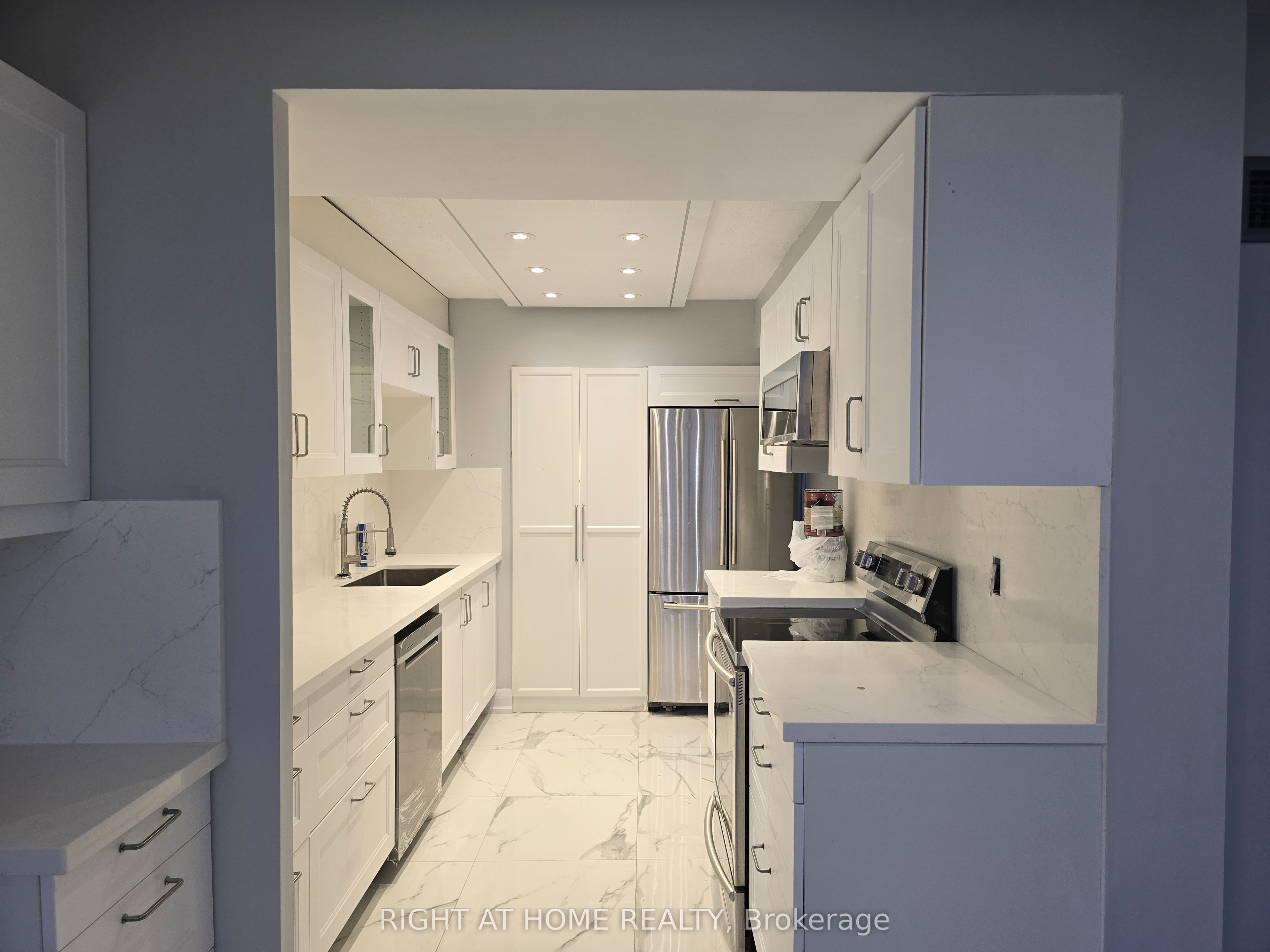 Additional image 6 of 2303-550 Webb Drive, Mississauga, ON, L5B 3Y4