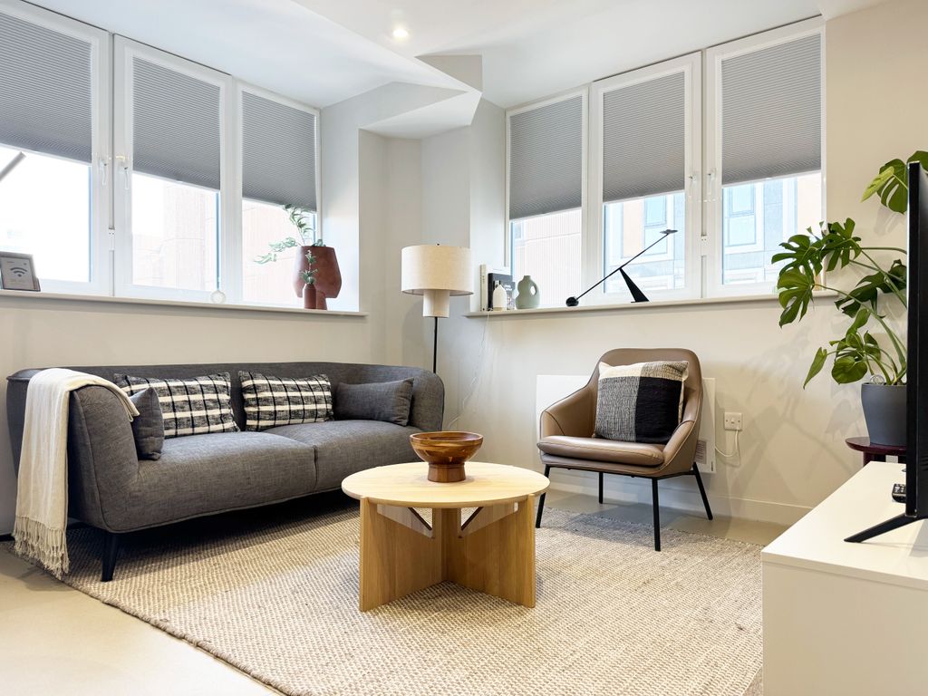 2 bed flat to rentRoco, 19 James Street L2