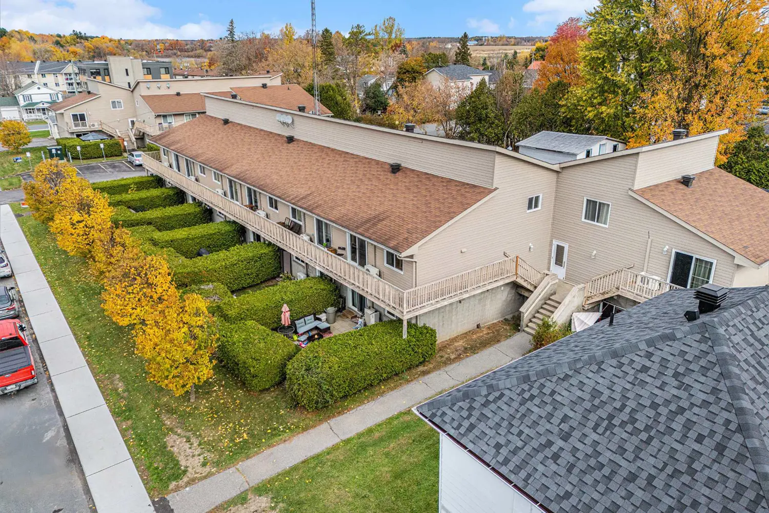 Additional image 3 of 770 St Jean Street 24