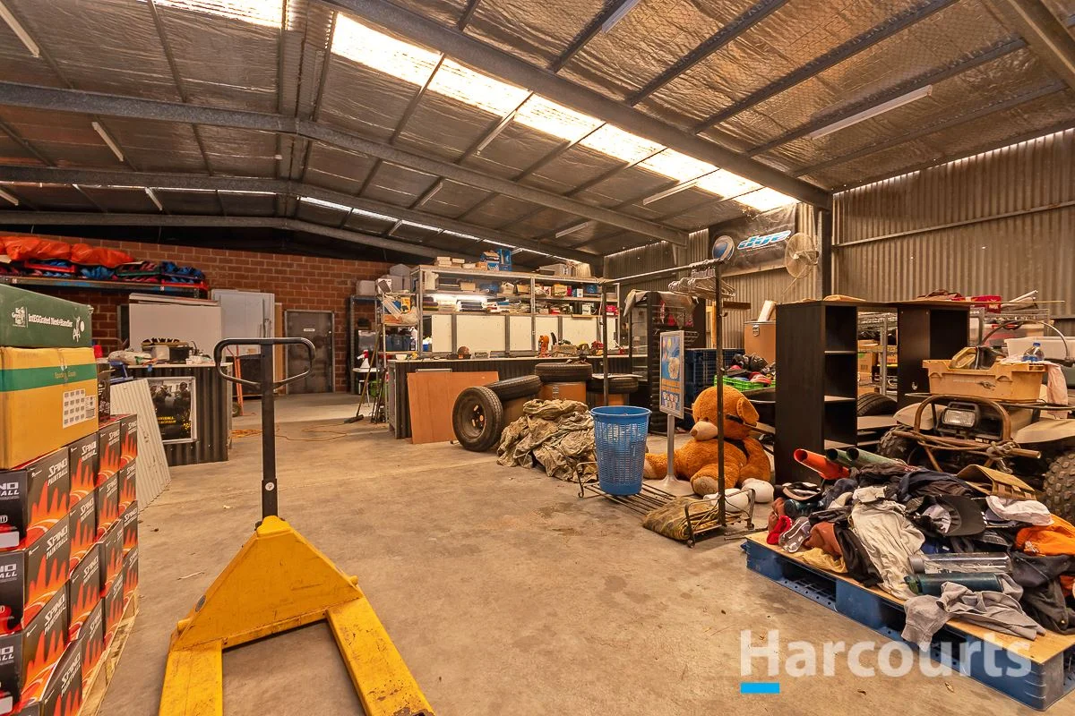 Additional image 19 of 400 Karoborup Road, Carabooda WA 6033