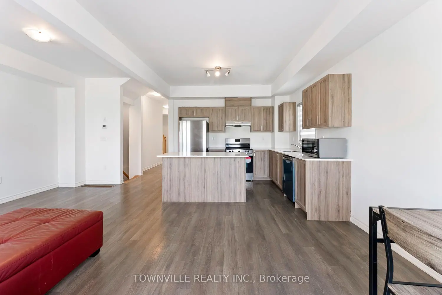 Additional image 4 of 35 Lincoln Drive