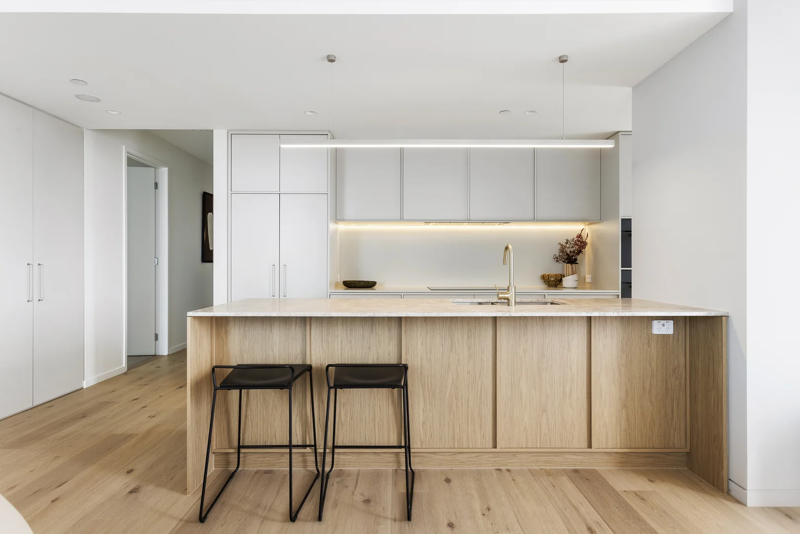 Additional image 5 of 402/466 Hampton Street, Hampton VIC 3188