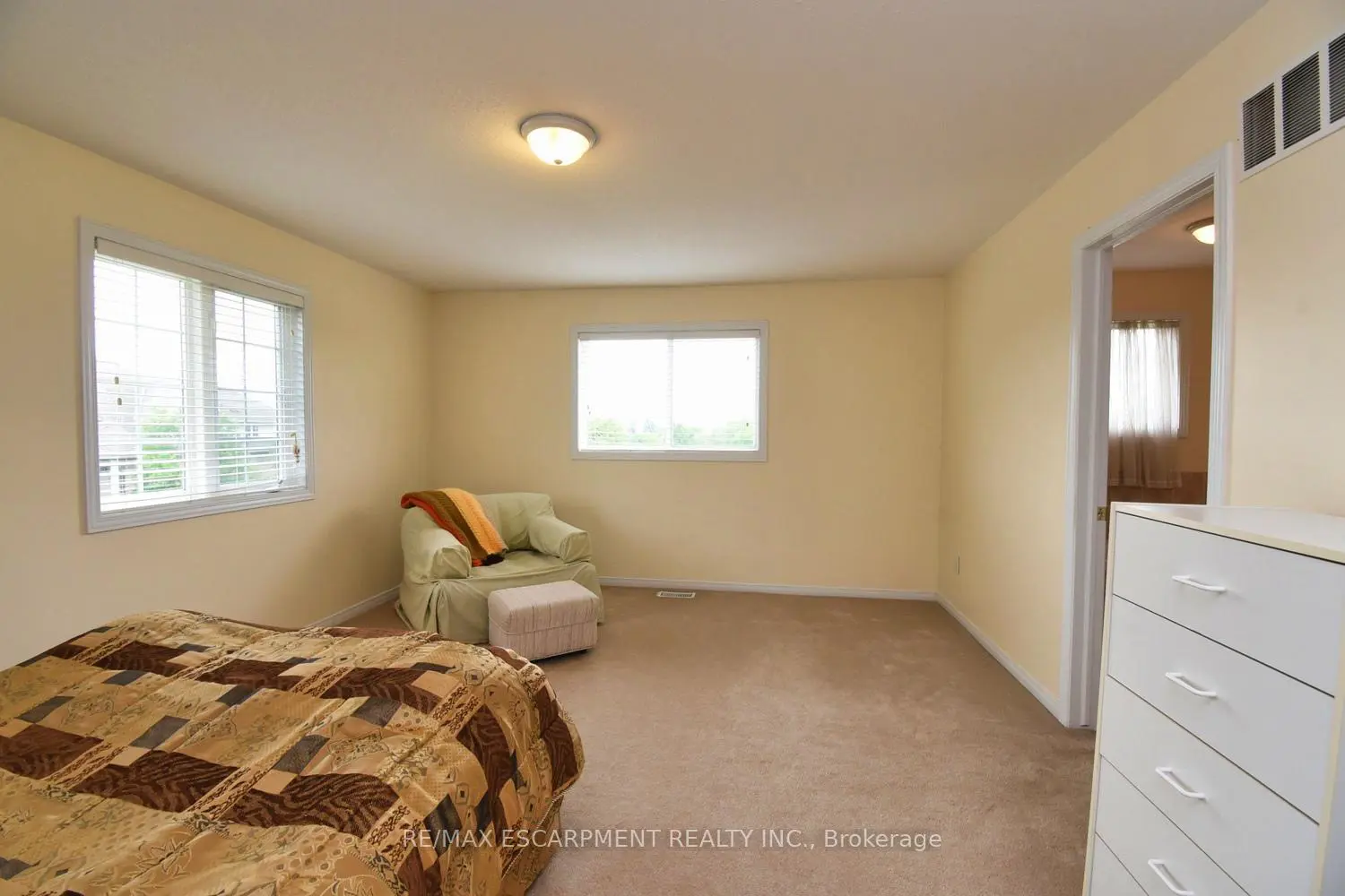 Additional image 11 of 7 Southside Place 49