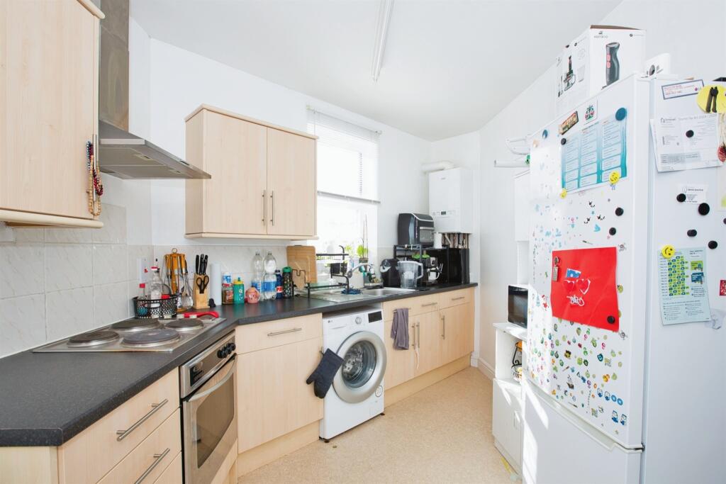 Additional image 4 of Crofton Avenue, Yeovil