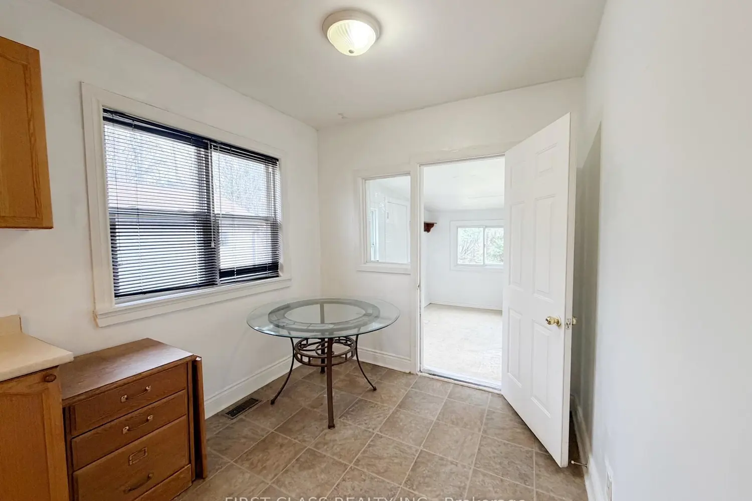 Additional image 7 of 2081 Metro Road