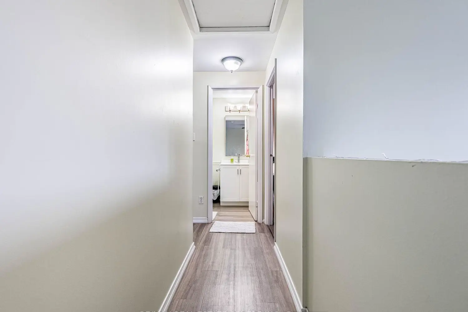 Additional image 13 of 49 Rhonda Road 121