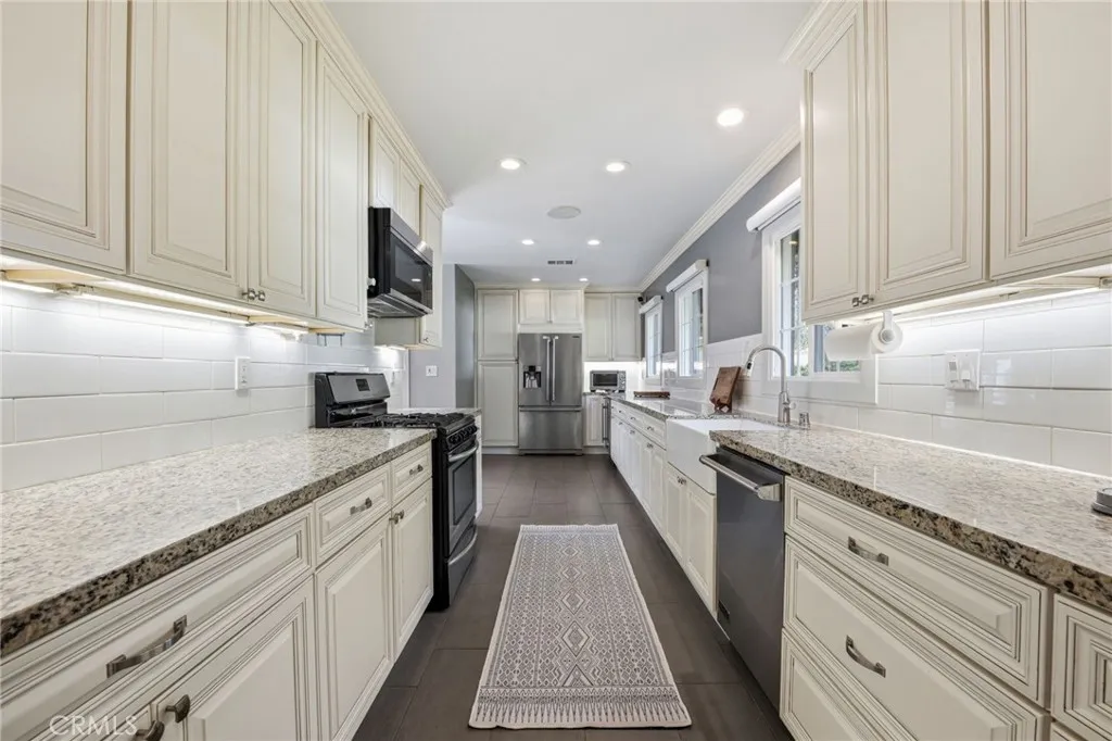 Additional image 33 of 10655 Owensmouth Ave, Chatsworth, CA 91311