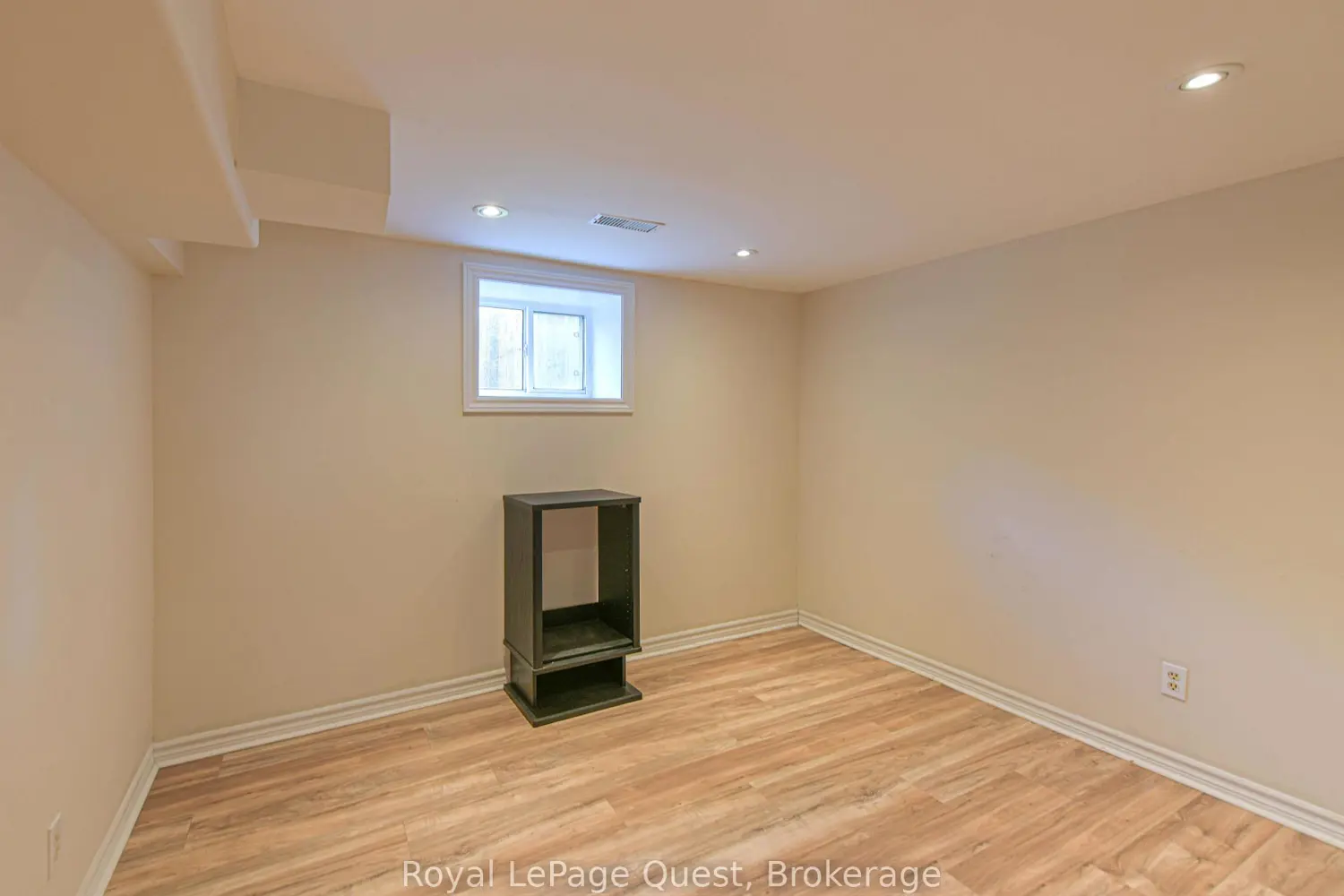 Additional image 18 of 401 Mississaga Street