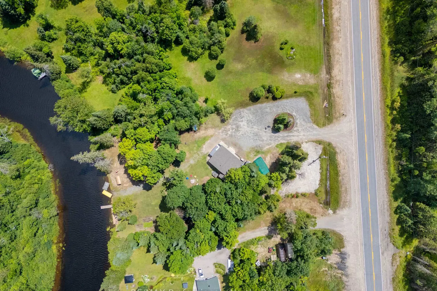 899 Katrine Road photo 3