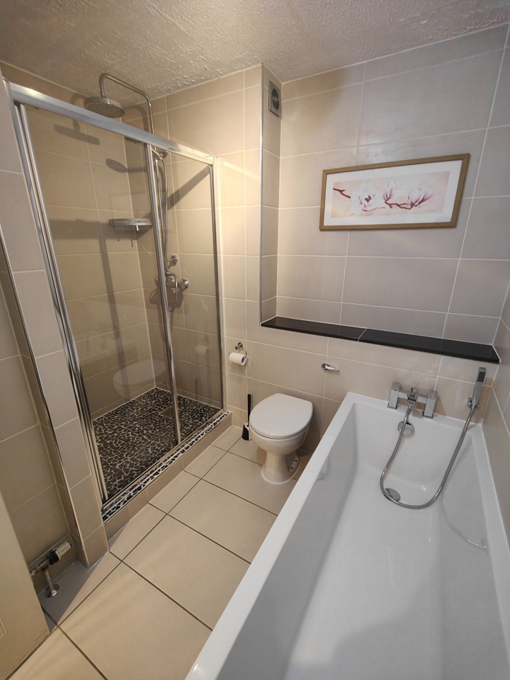 Additional image 10 of 2 Bed Flat, Huntingdon Place, EH7, N1 7GU