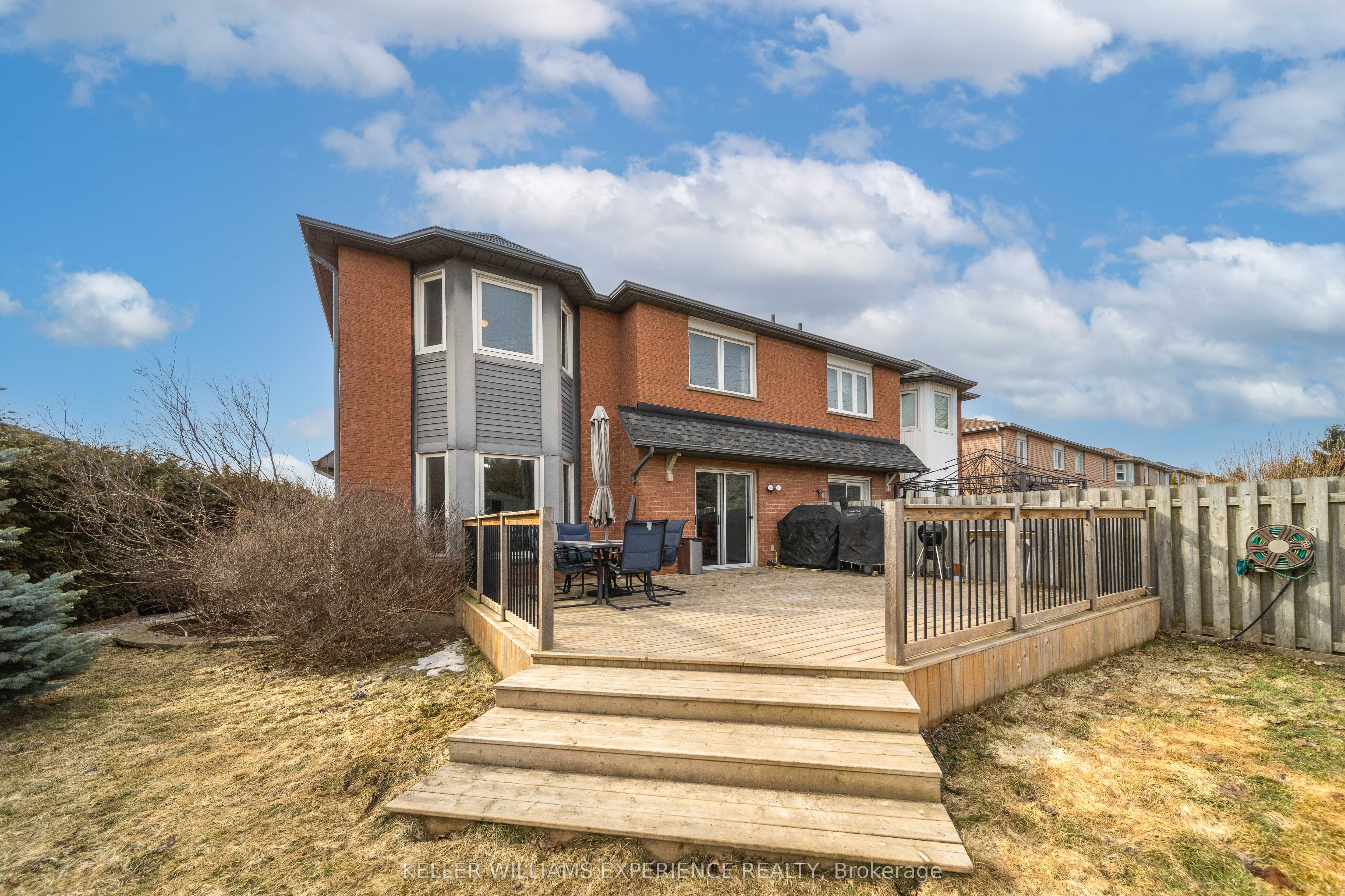 599 Walpole Crescent, Newmarket, ON, L3X 2B5