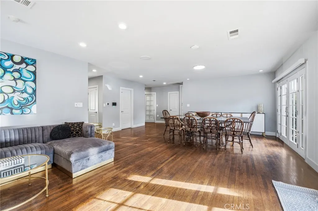 Additional image 35 of 10655 Owensmouth Ave, Chatsworth, CA 91311