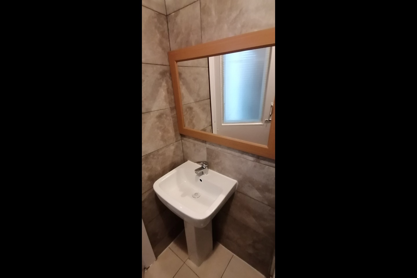 Additional image 3 of 2 Bed Flat, East Preston Street, EH8, N1 7GU