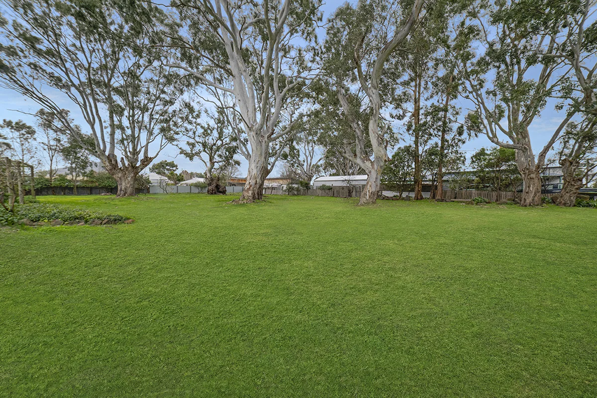 Additional image 12 of 104 Martin Street, Dunkeld VIC 3294